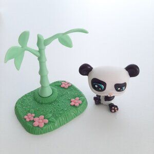 Littlest Pet Shop Lps Panda #1413 With Bamboo Landscape